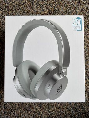Ralph Lauren Silver Tone Wireless Over-Ear Headphones Cushioned 20-Hour Battery